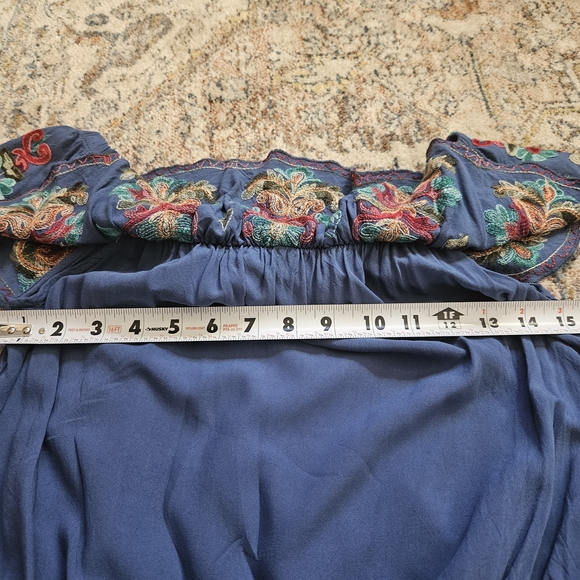 Surf Gypsy Blue Embroidered Off-the-Shoulder Ruffle Crop Top Boho Size Medium - Picture 8 of 9